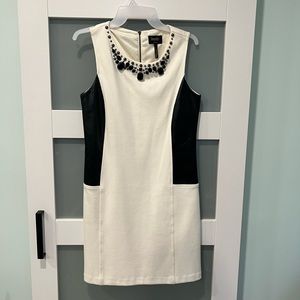 Laundry by Shelli Segal Dress Size 4
